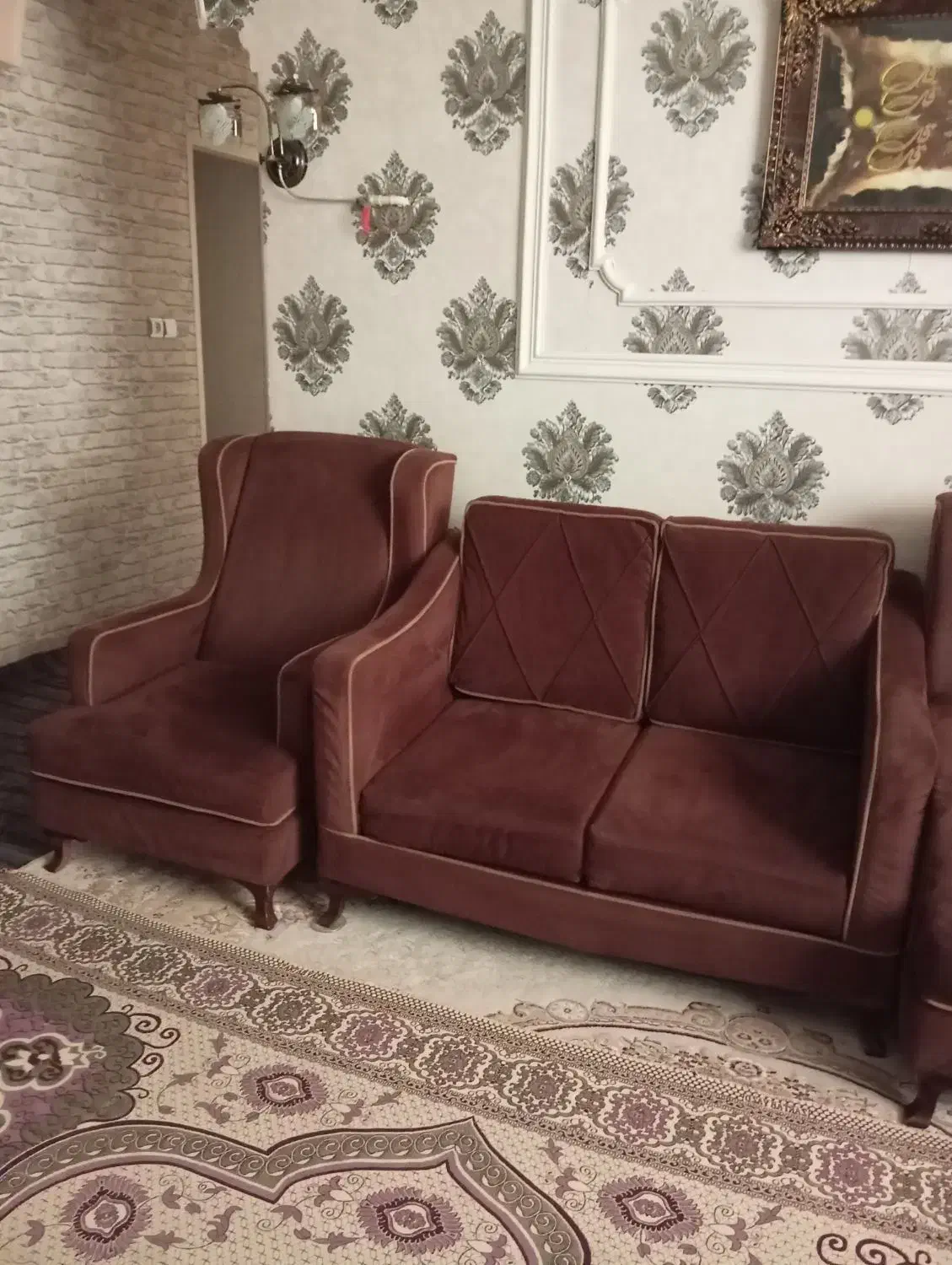 مبل هفت نفره و زیر تلویزیون|مبلمان خانگی و میز عسلی|بروجرد, |دیوار