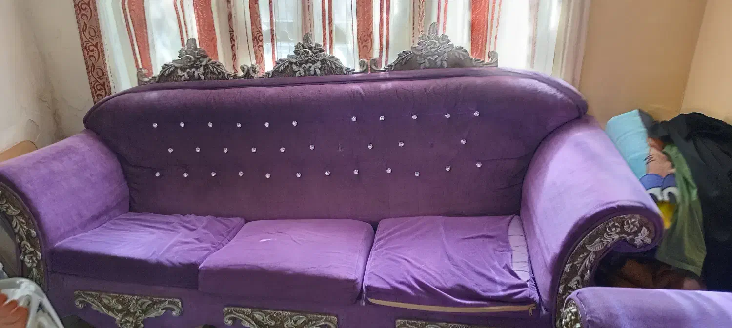 مبل ۹نفره|مبلمان خانگی و میز عسلی|قم, چهار امامزاده|دیوار