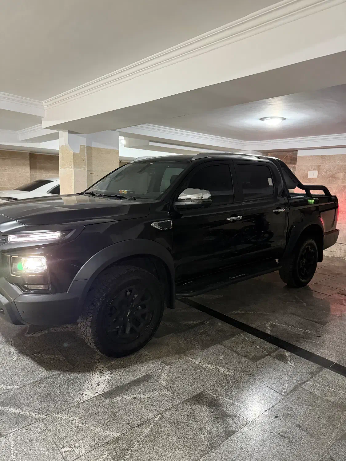 KmcT9کی ام سی|خودرو سواری و وانت|تهران, باشگاه نفت|دیوار