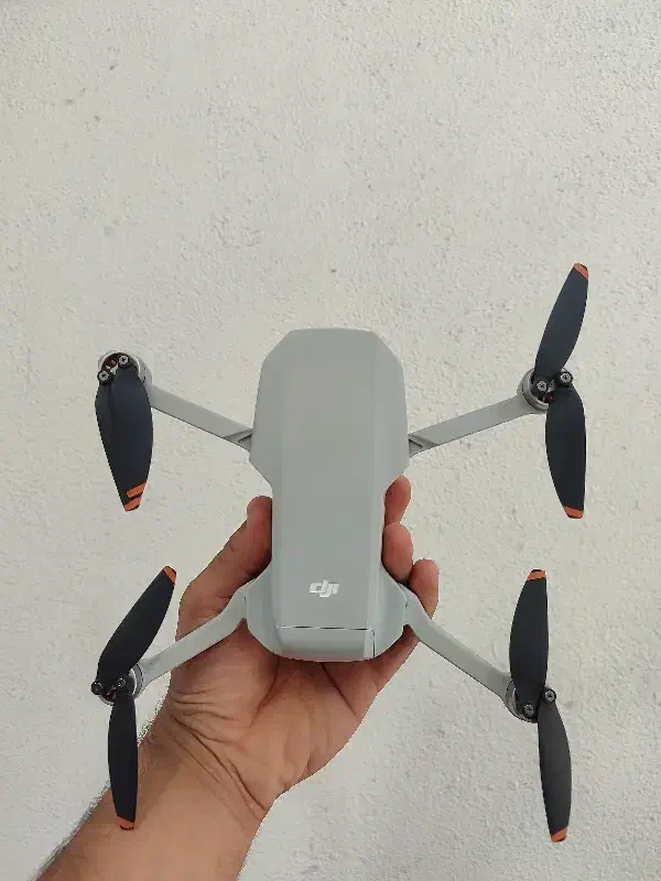 هلیشات مویک مینی 2 se پلاک دار|دوربین عکاسی و فیلم‌برداری|کرمانشاه, |دیوار