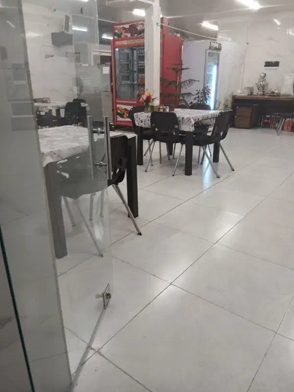 یکنفر نیروی خانم برای کار در رستوران|استخدام خدمات فروشگاه و رستوران|مشکین‌دشت, |دیوار