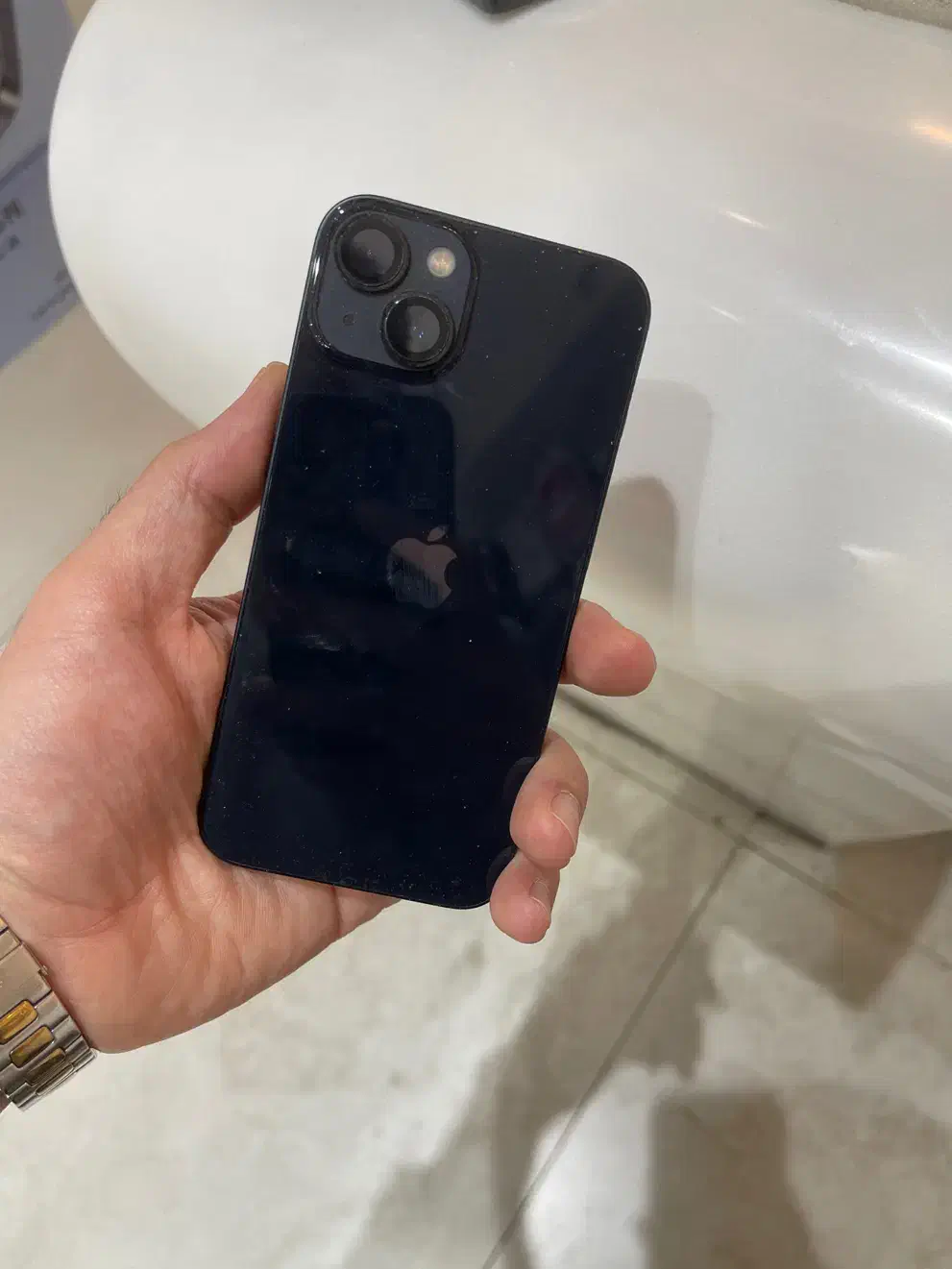 ۱۳ نرمال|موبایل|شیراز, میدان قائم|دیوار