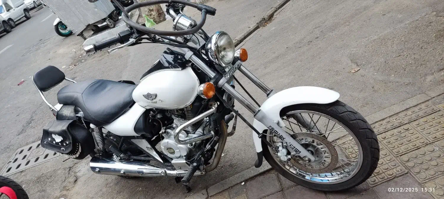 موتور آونجر ۲۲۰|موتورسیکلت|تهران, فردوسی|دیوار