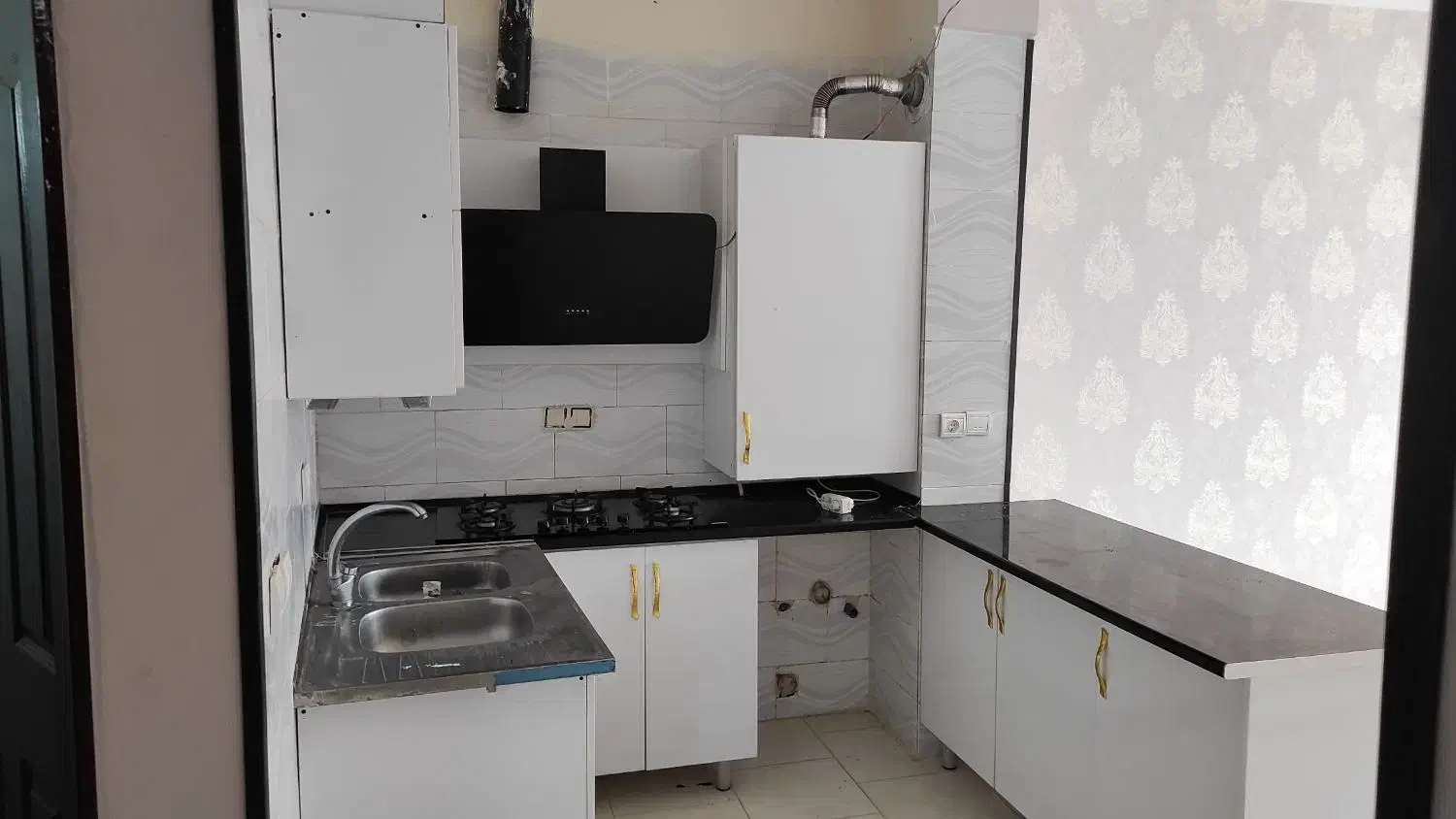 مسکن مهرلپویی 1خوابه|فروش آپارتمان|زرقان, |دیوار