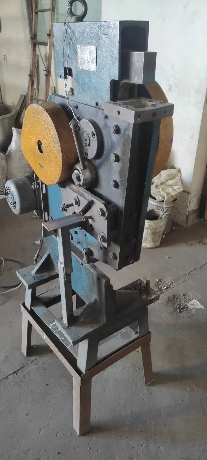 گیوتین نبشی بر|ماشینآلات صنعتی|شاهدشهر, |دیوار