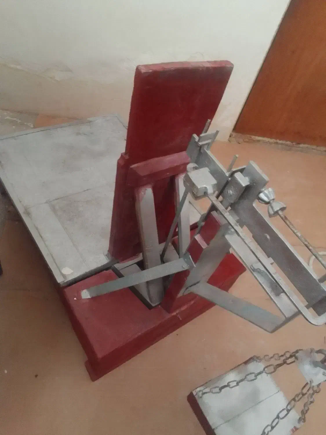 ترازوی انتیک|کلکسیون اشیاء عتیقه|اردبیل, |دیوار