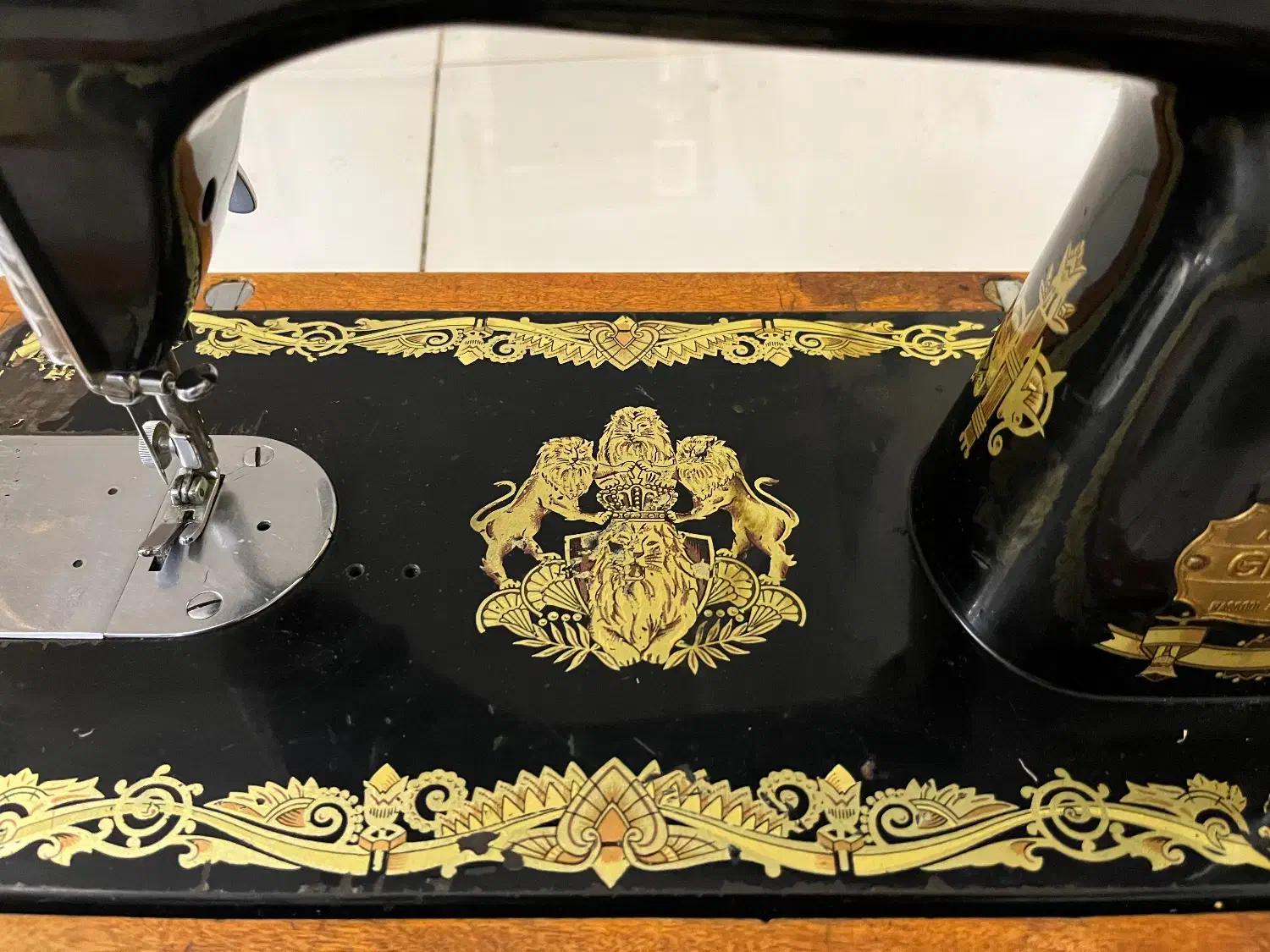 چرخ خیاطی دستی قدیمی|کلکسیون اشیاء عتیقه|تهران, آجودانیه|دیوار