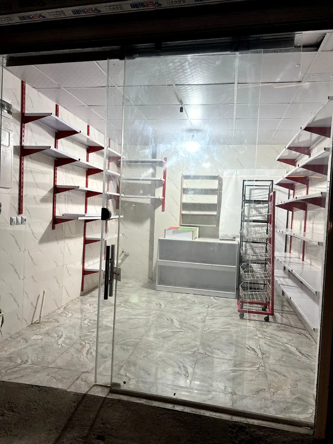 اجاره مغازه کنار پارک و زمین فوتبال|اجارهٔ مغازه و غرفه|رشت, خرسندی|دیوار