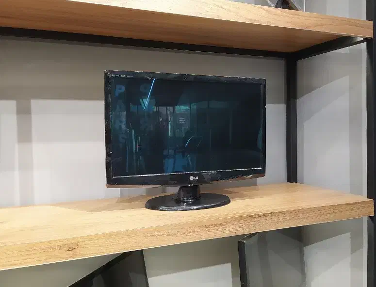 مانیتور 22 اینچ الجی|قطعات و لوازم جانبی رایانه|بجنورد, |دیوار