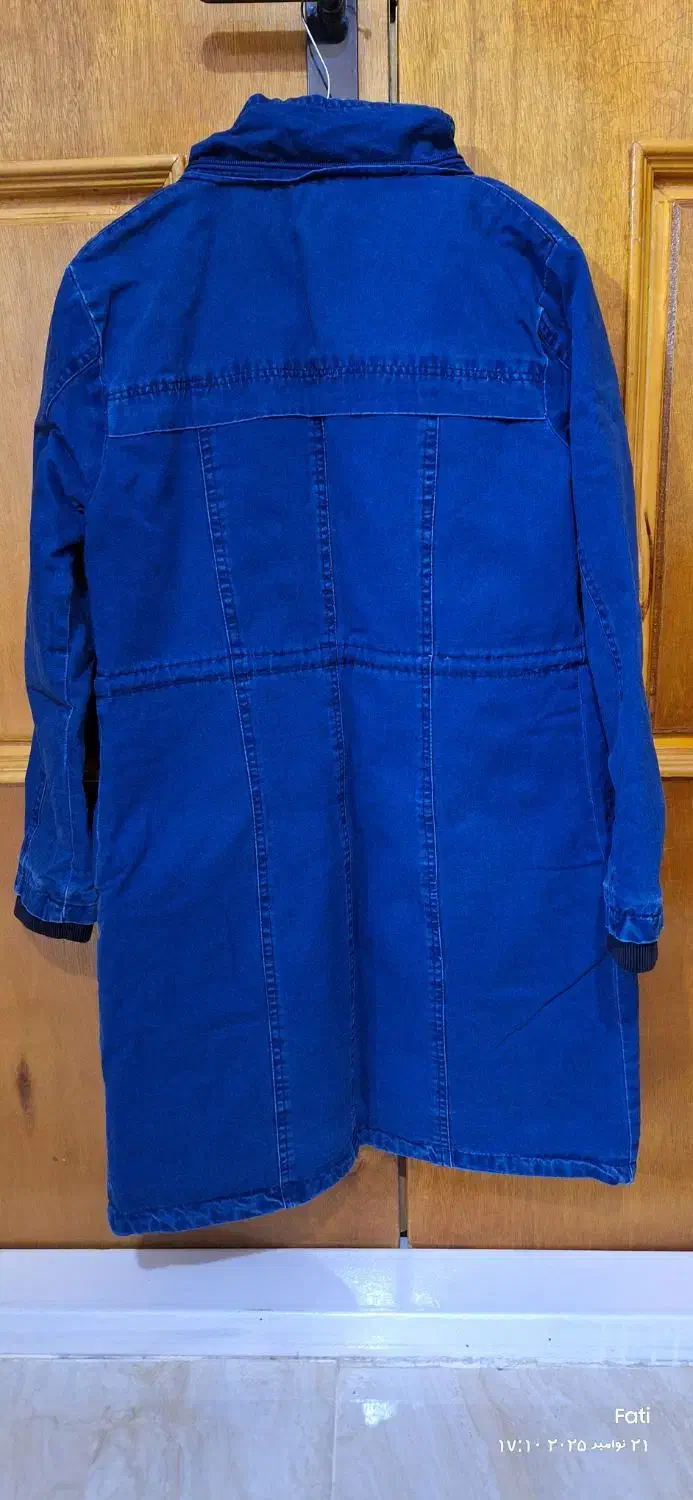 پالتو|لباس|سمیرم, |دیوار