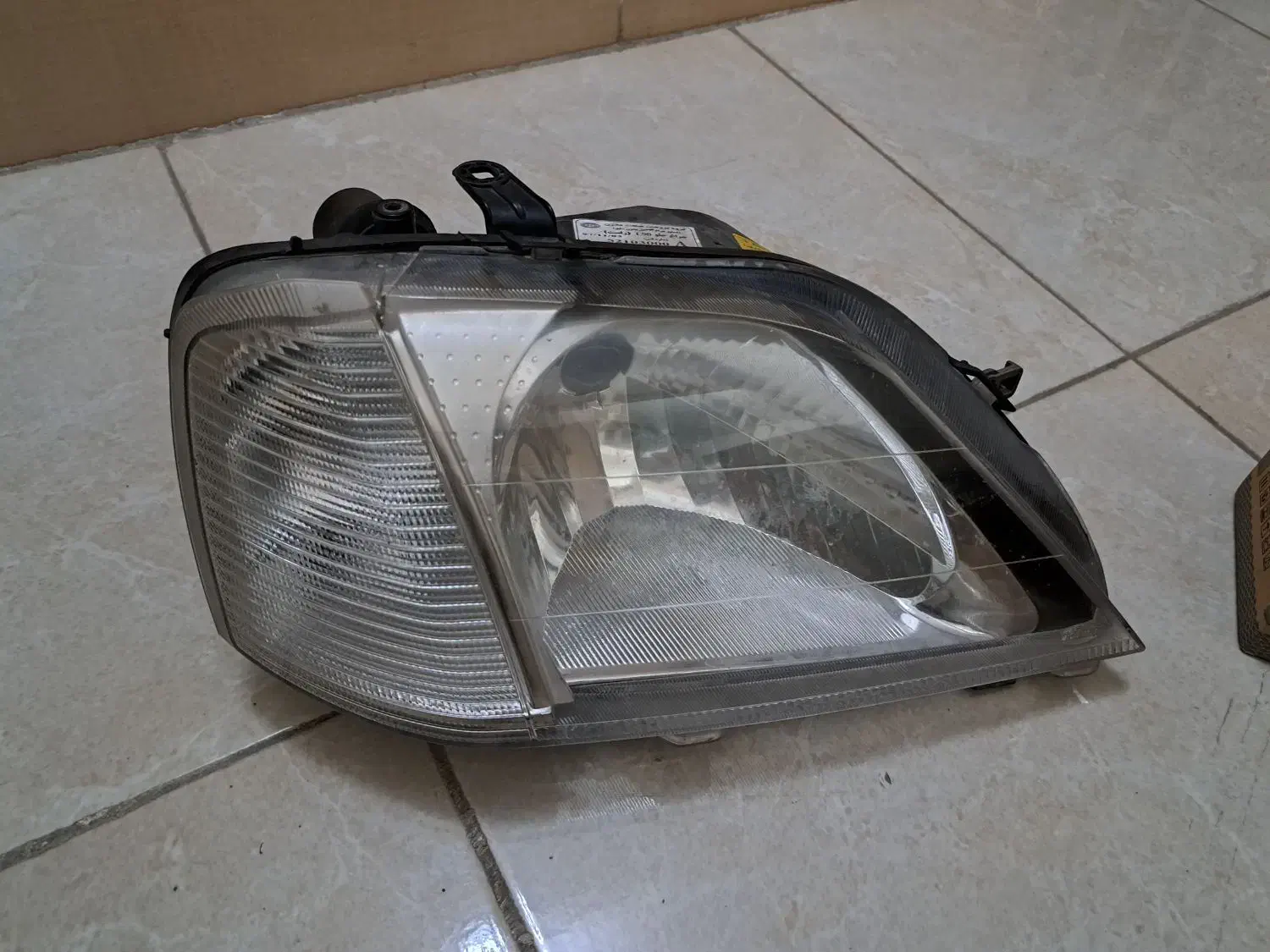 جفت چراغ جلو و مه شکن جلو L90|قطعات یدکی و لوازم جانبی|قزوین, |دیوار