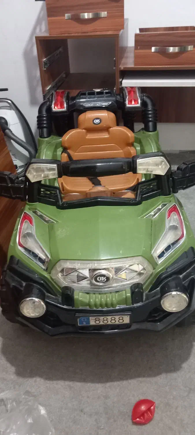 ماشین شارژی|اسباب‌بازی بچه|ایلام, |دیوار