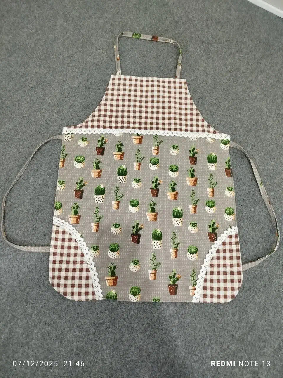 پیشبند فانتزی قیمت تکی|سفره، حوله، دستمال آشپزخانه|قم, چهل درخت|دیوار