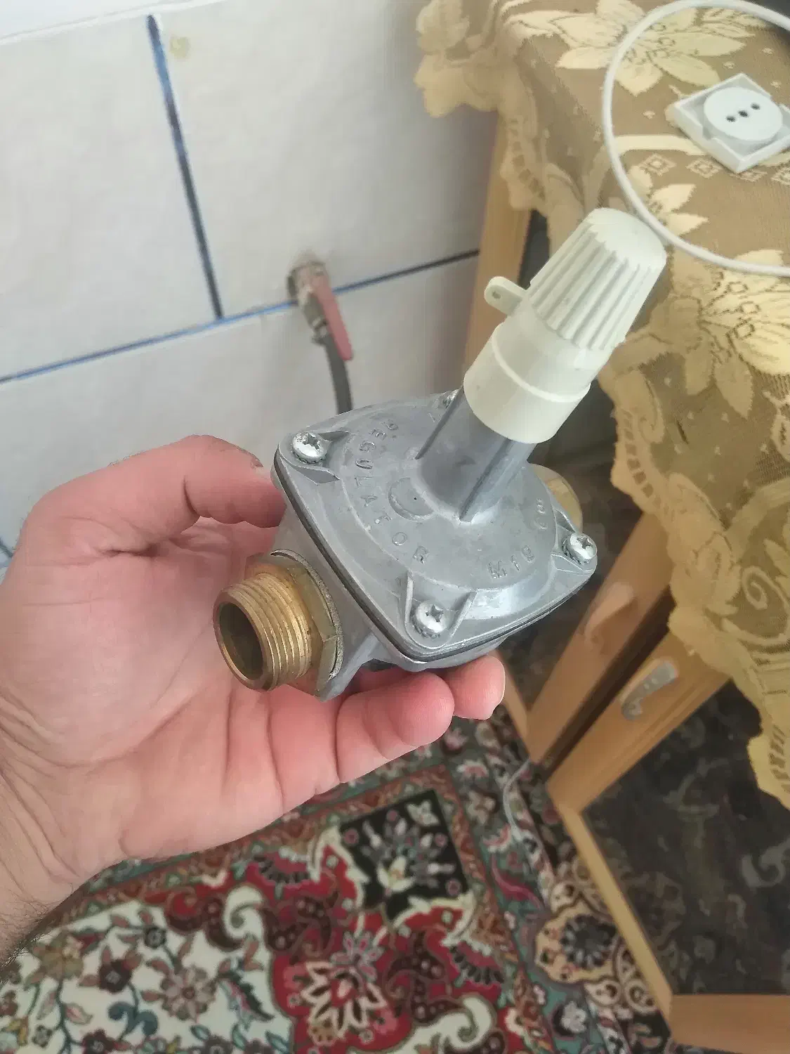 فروش یک عدد ریگراتور مطابق عکس و یک عدد فیوز 2قلو|مصالح و تجهیزات ساختمان|مرودشت, بهارستان|دیوار
