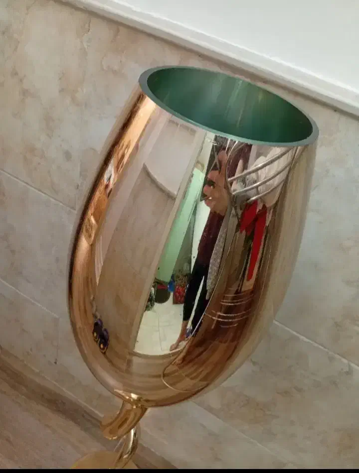 گلدون قدیمی|کلکسیون اشیاء عتیقه|سمنان, |دیوار