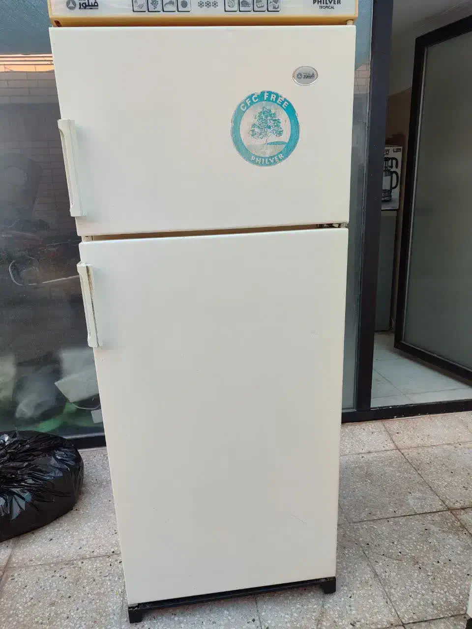 با سلام دوعدد یخچال|یخچال و فریزر|اردکان, |دیوار