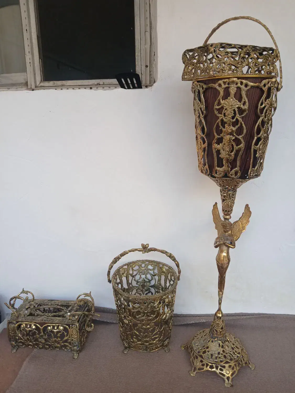 سطل زباله و جادستمالی برنز|صنایع دستی و سایر لوازم تزئینی|میاندوآب, |دیوار