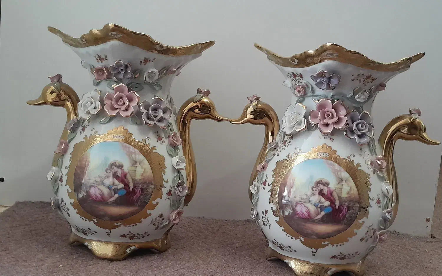 گلدان سرامیکی لوکس،به علت داشتن چک میفروشم|صنایع دستی و سایر لوازم تزئینی|حمیدیا, |دیوار