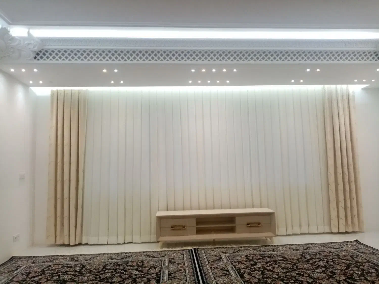 چوب پرده با لوازم کامل. نصب|پرده، رانر، رومیزی|سنندج, |دیوار