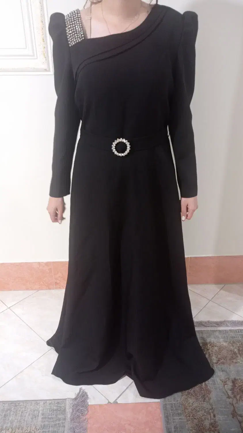 مانتو عبایی و چند دست لباس مجلسی|لباس|اسلامشهر, شهرک مهدیه|دیوار