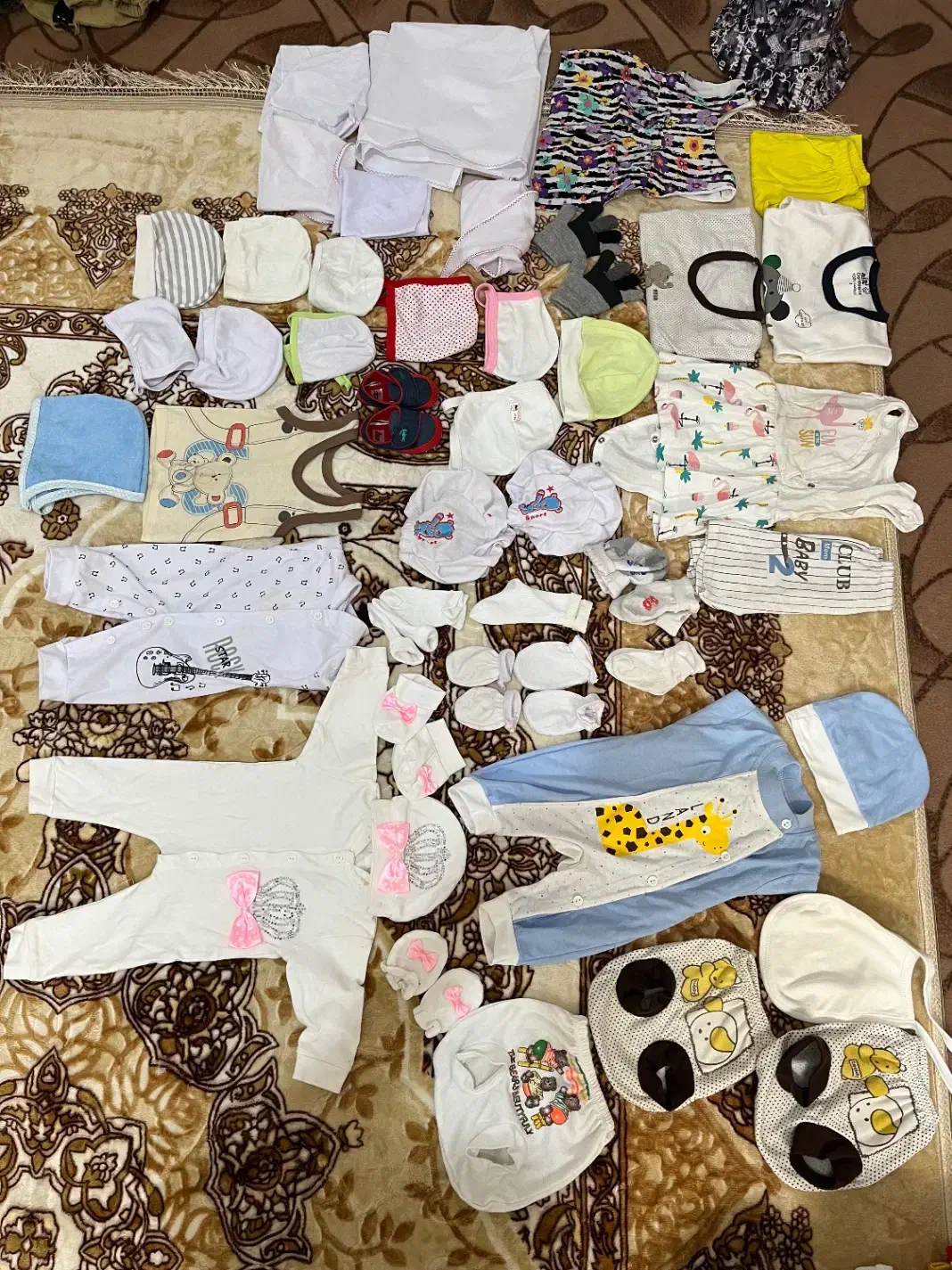 لباس کودکونوزاد اسپرت|کفش و لباس بچه|فسا, |دیوار