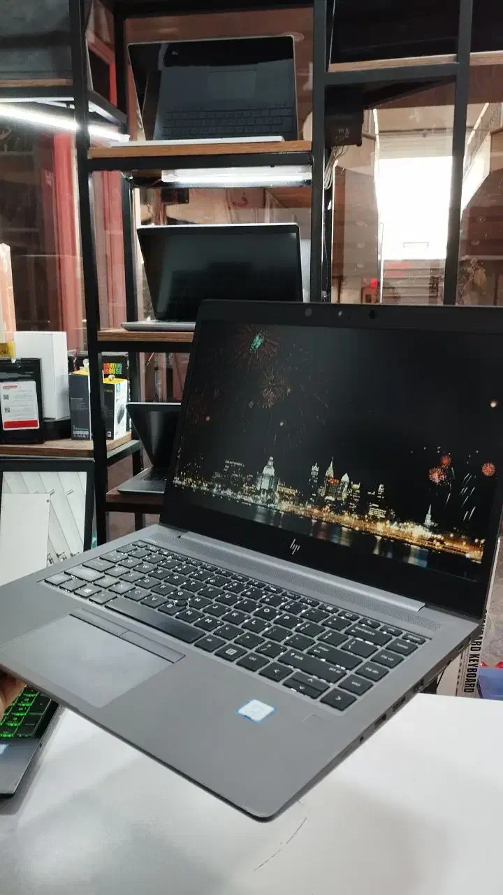 دو گیگ گرافیک مجزا، hp آمریکایی ۶ تومن پیش|رایانه همراه|قم, صفائیه|دیوار