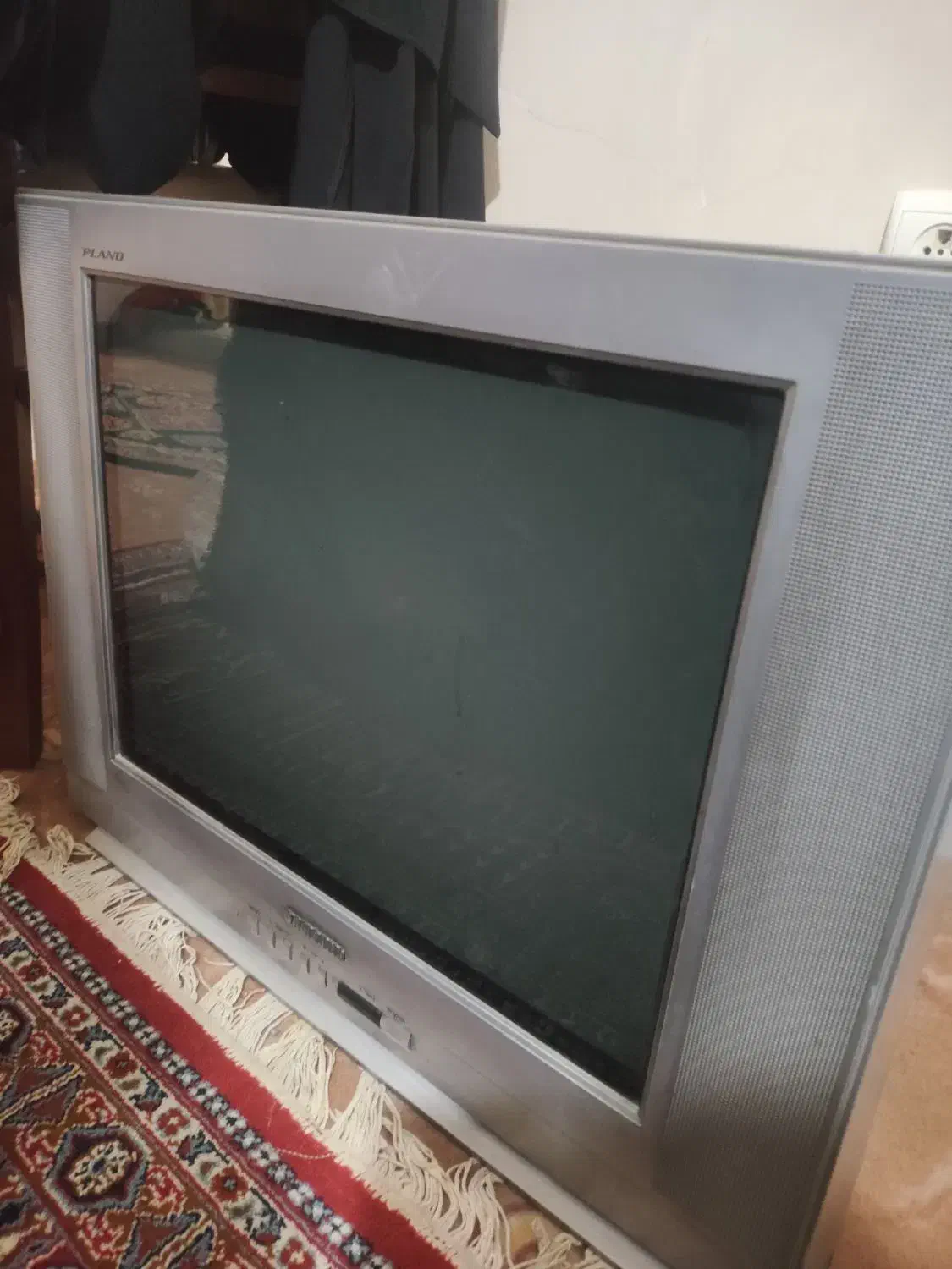 تلویزیون ساده|تلویزیون و پروژکتور|هشتگرد, فاز ۲ مهستان|دیوار