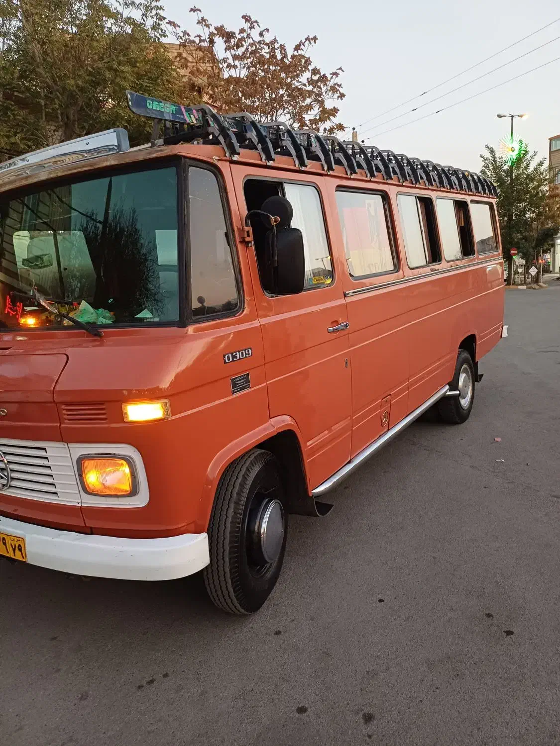 مینی بوس بنز مدل ۶۸ کولردار|خودرو سنگین|الوند, |دیوار