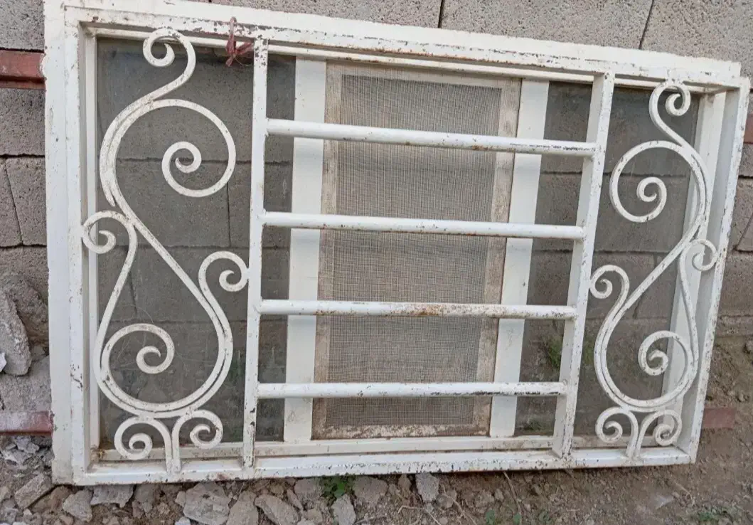 پنجره  در ب خانه|مصالح و تجهیزات ساختمان|آزادشهر, |دیوار