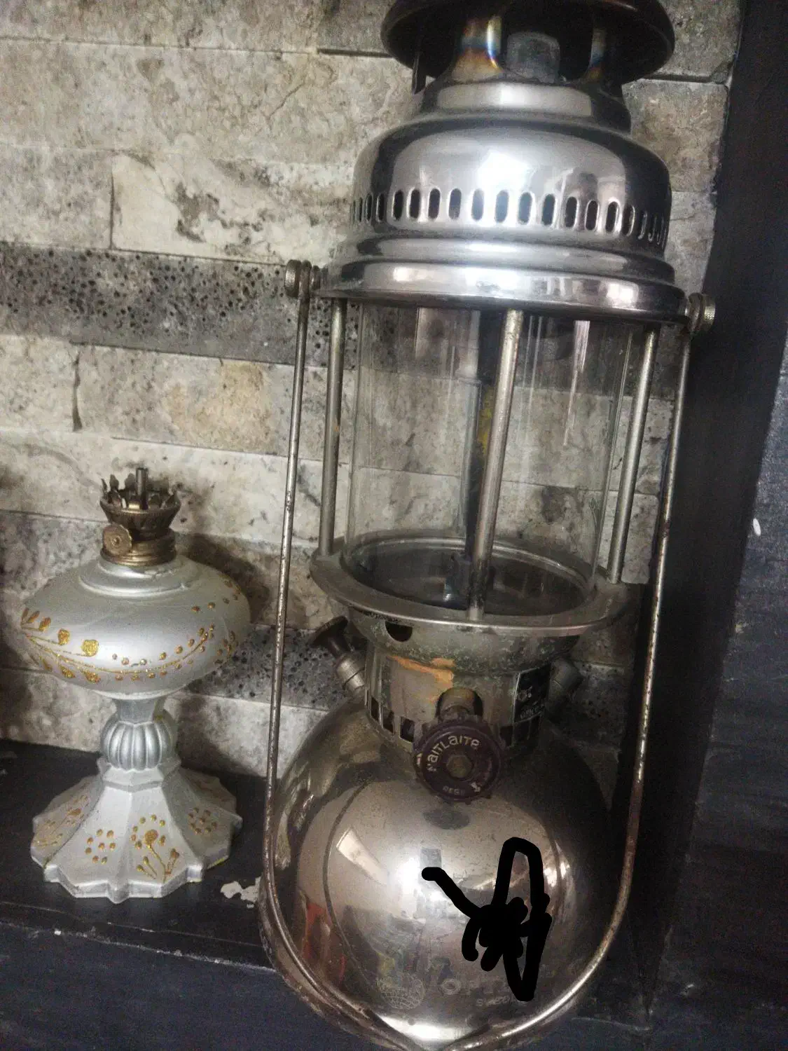 چراغ قدیمی|کلکسیون اشیاء عتیقه|فردوسیه, |دیوار