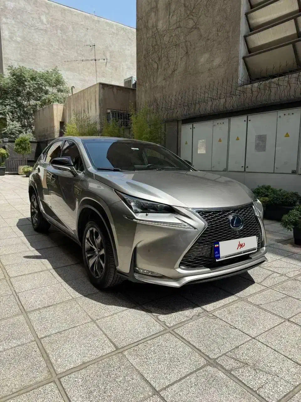 لکسوسNX300 لاکچری تیتانیوم2017 استثنایی(فروش فوری)|خودرو سواری و وانت|تهران, جردن|دیوار