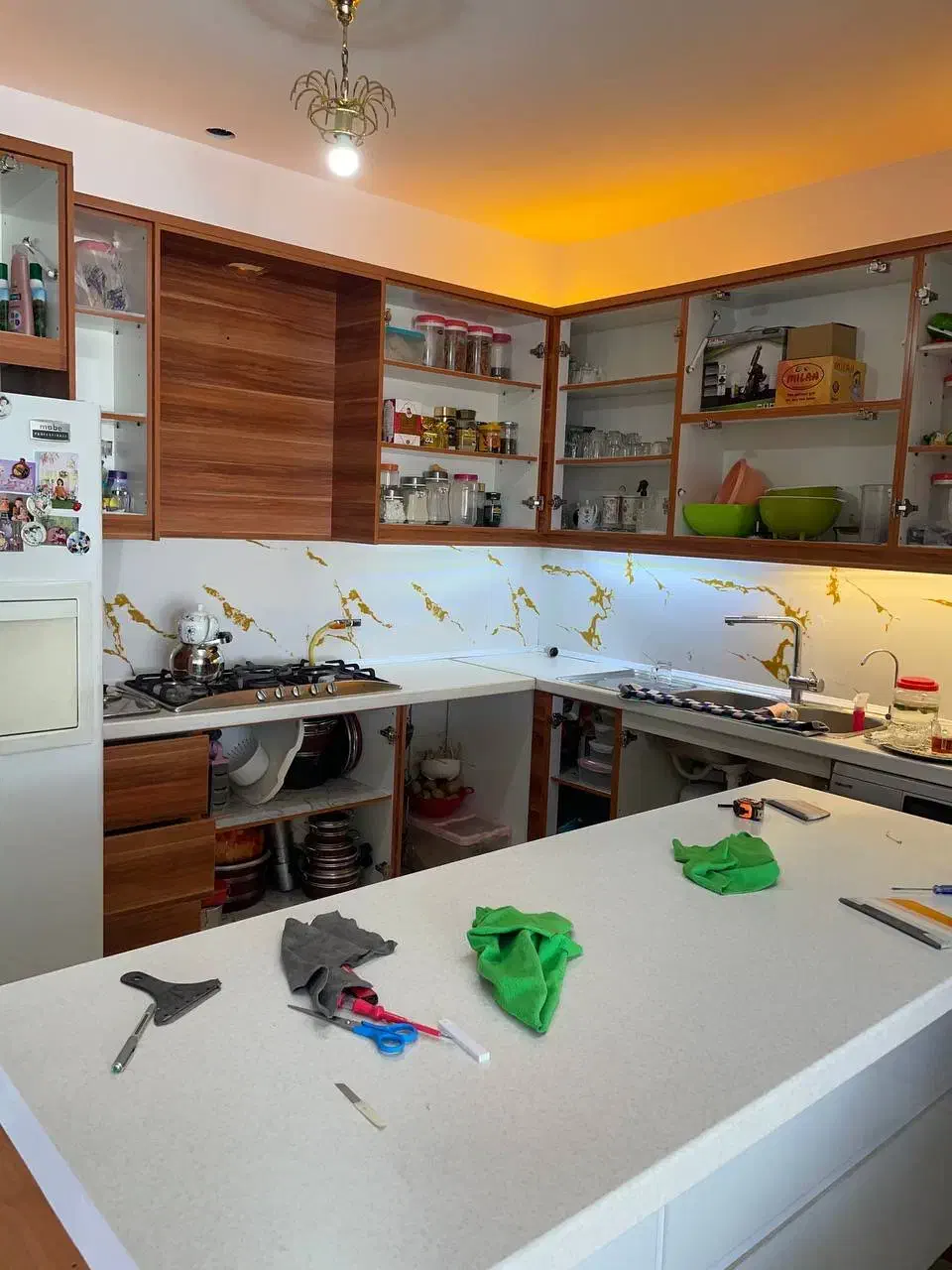 نصب برچسب کابینت|خدمات پیشه و مهارت|پرند, فاز ۵|دیوار