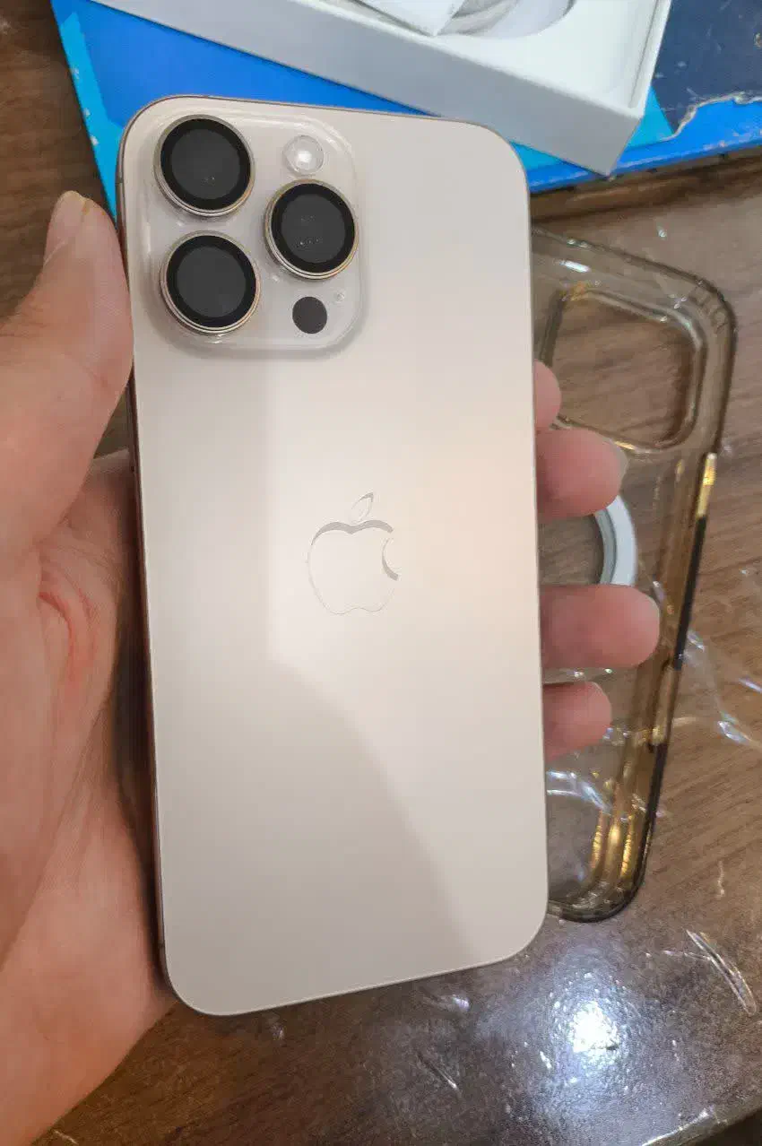 گوشی iPhone 16 Promax 256g|موبایل|خرم‌آباد, |دیوار