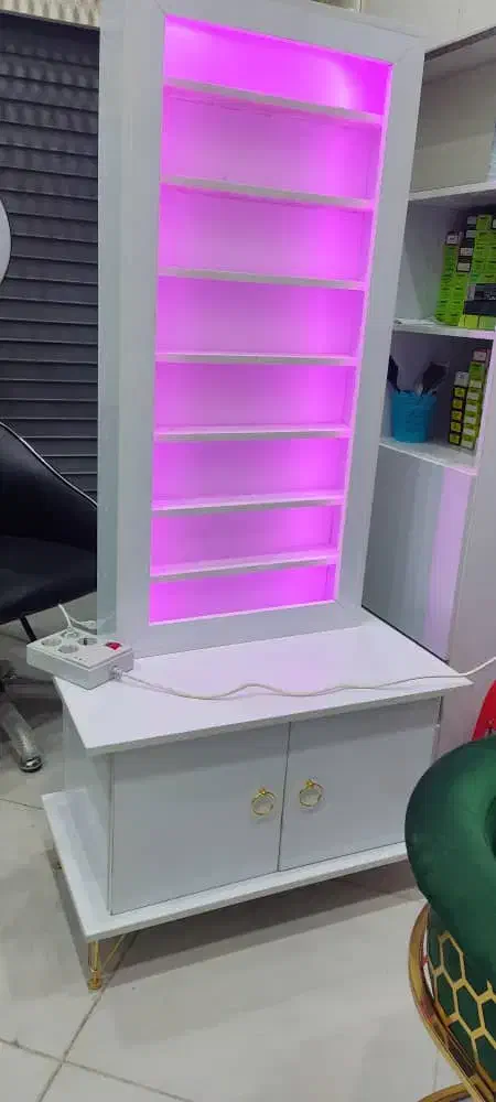 فروش ویژه ترولی|آرایشگاه و سالن‌های زیبایی|بهبهان, |دیوار