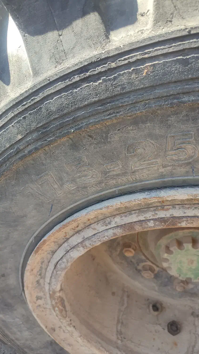 لاستیک گریدر|خودرو سنگین|شیراز, شهرک رضوان|دیوار