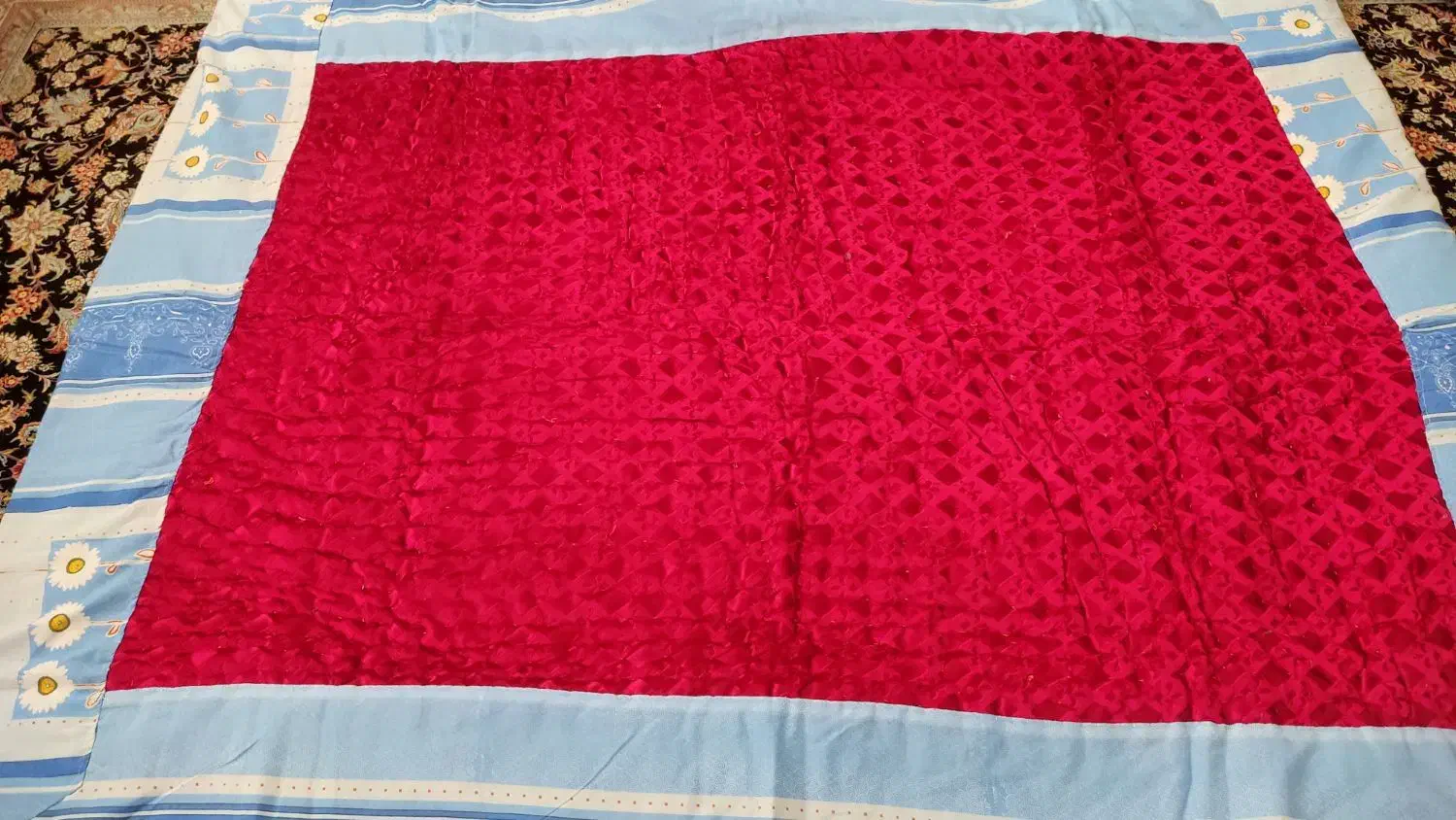 لحاف فروشی|رختخواب، بالش، پتو|بیرجند, |دیوار