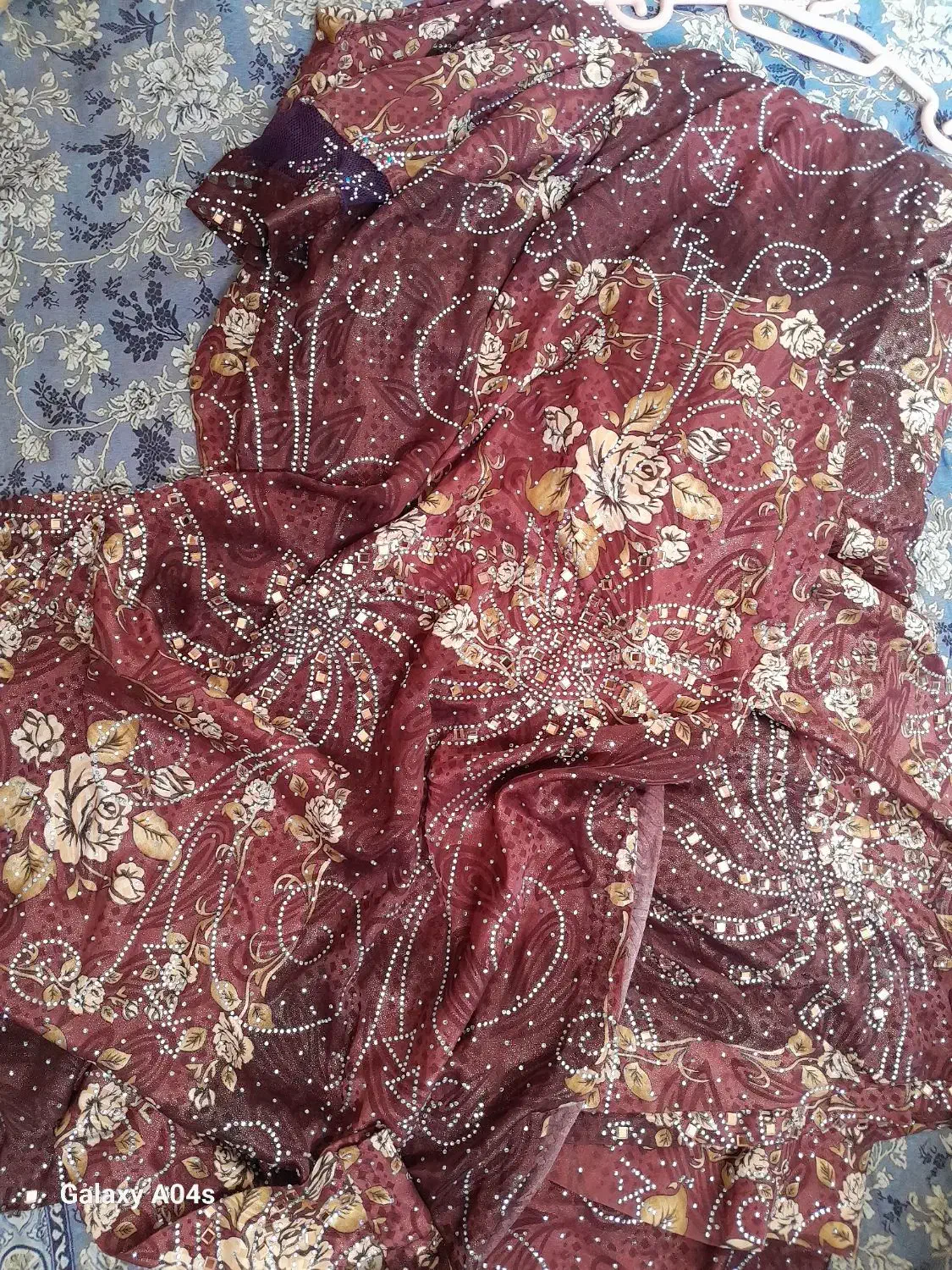 لباس محلی|لباس|خانمیرزا, |دیوار