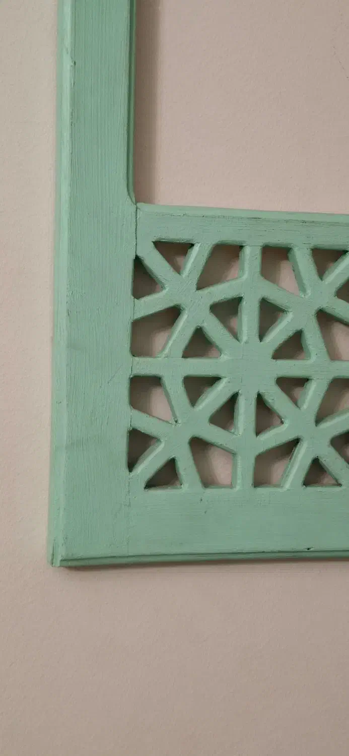 قاب چوبی سنتی با جای آینه یا شیشه مخصوص هنرمندان|تابلو، نقاشی، عکس|تهران, علم و صنعت|دیوار