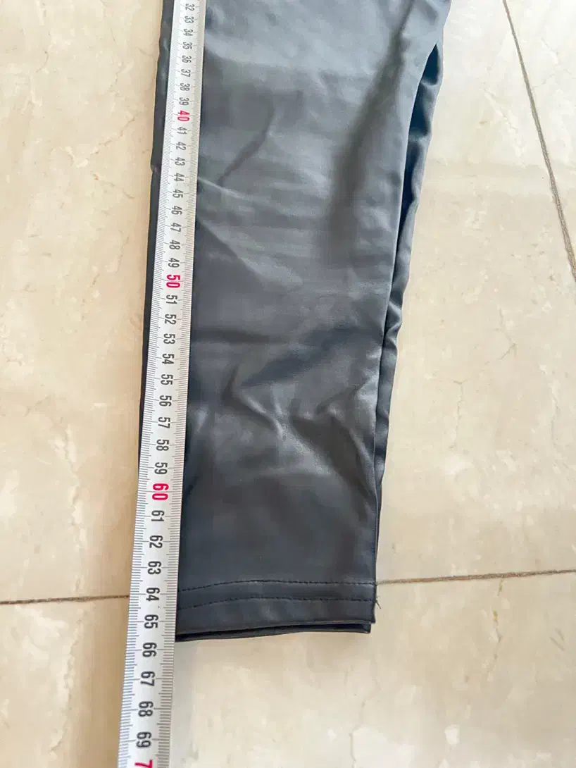 شلوار چرم دخترانه لگ چرم دامن چرم بچگانه|کفش و لباس بچه|تهران, والفجر (افسریه)|دیوار