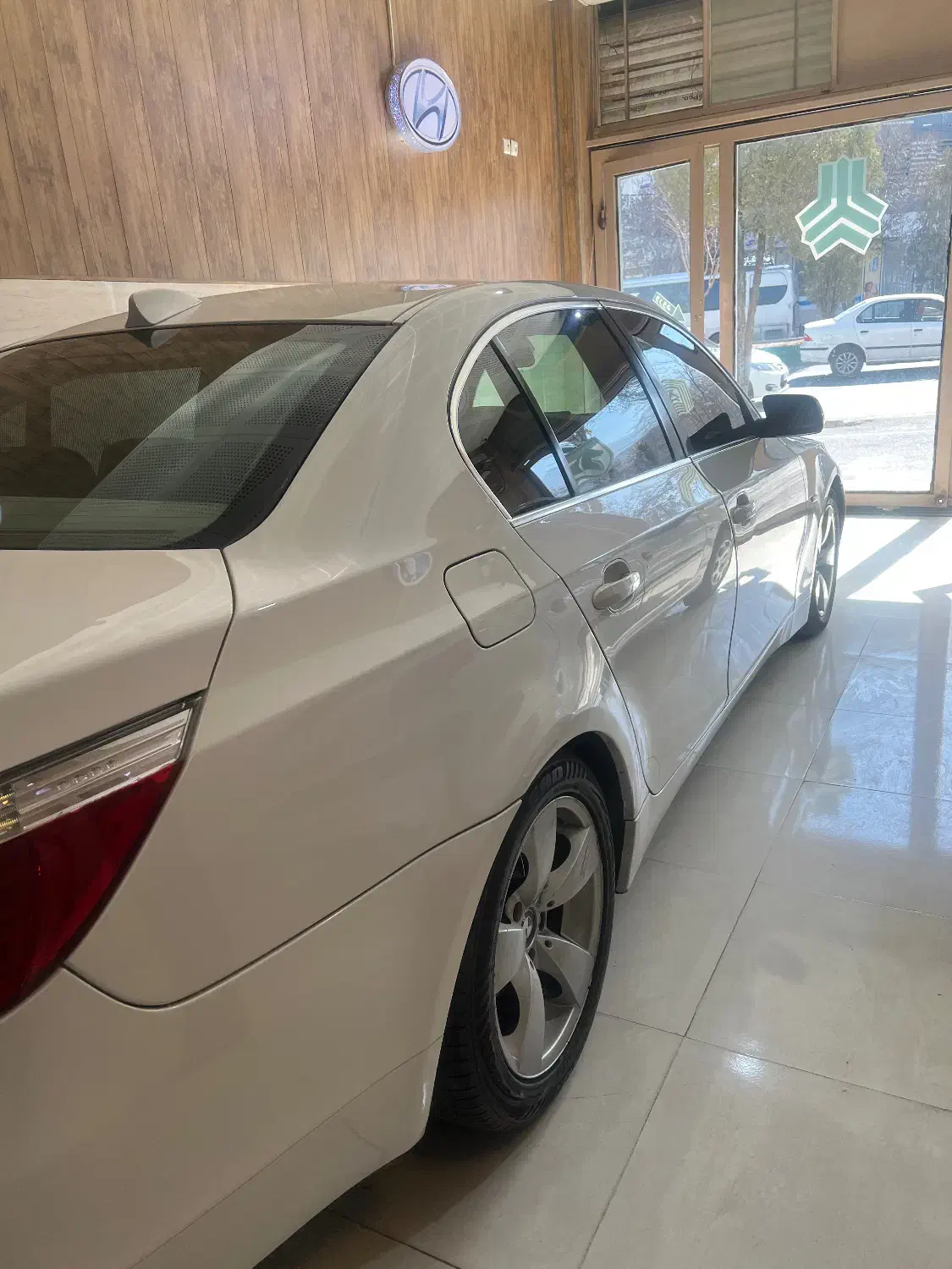 بی ام و ۵۳۰i|خودرو سواری و وانت|تهران, استاد معین|دیوار