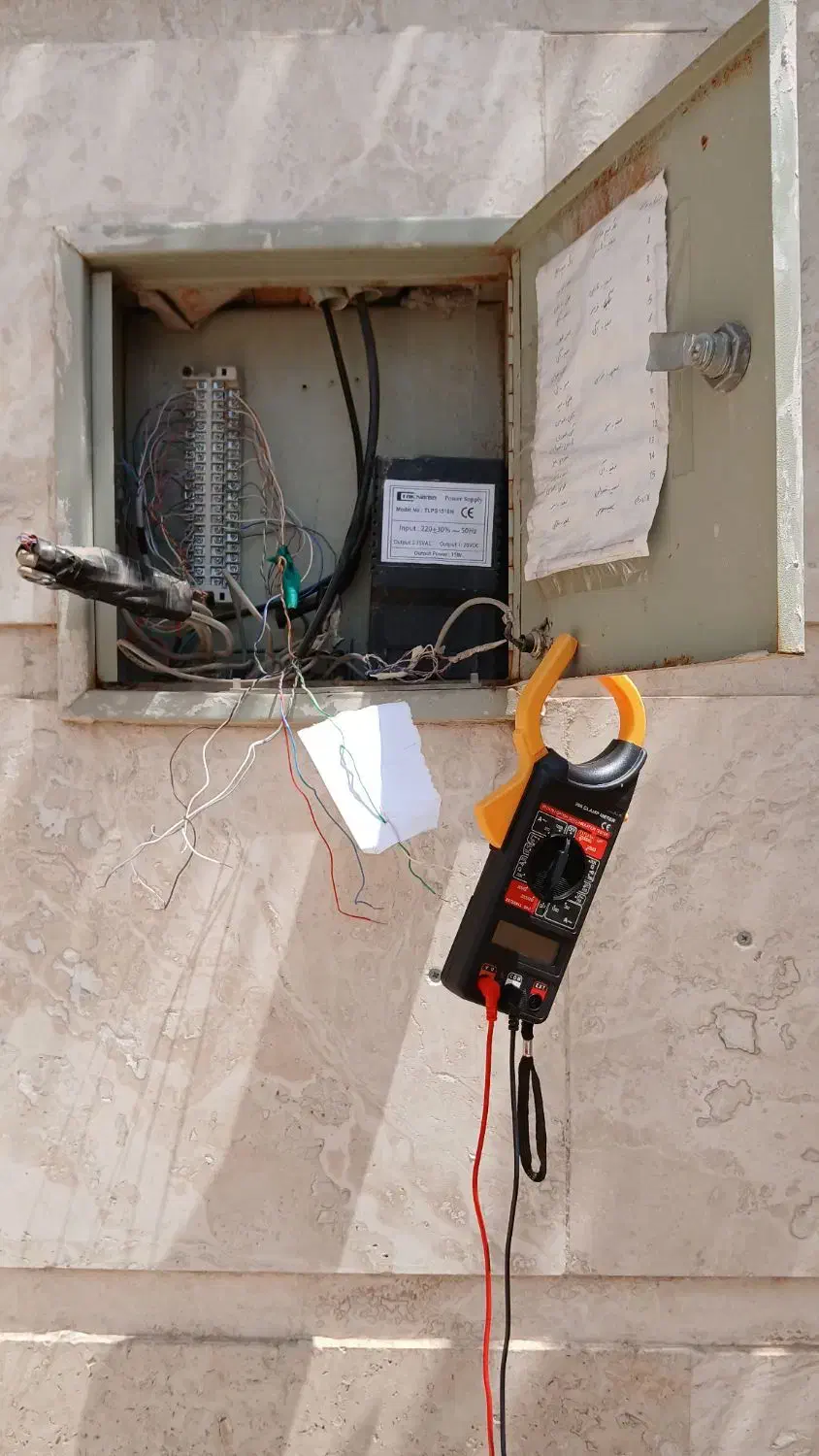 برقکار رفع اتصالی کولر آیفن لاینر لوستر تلفن|خدمات پیشه و مهارت|کرج, کرج نو|دیوار