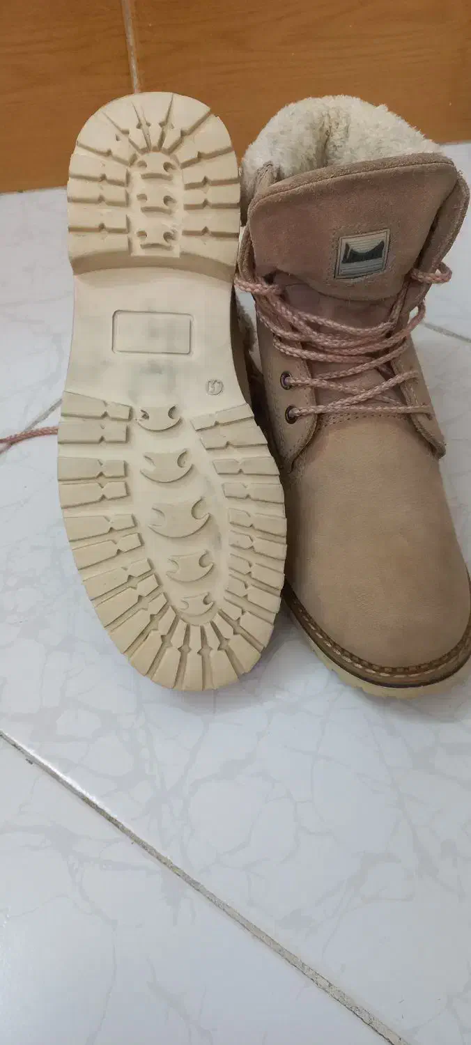 پوتین اورجینال برند لندور نونو|کیف، کفش، کمربند|رباط‌کریم, رباط‌کریم|دیوار