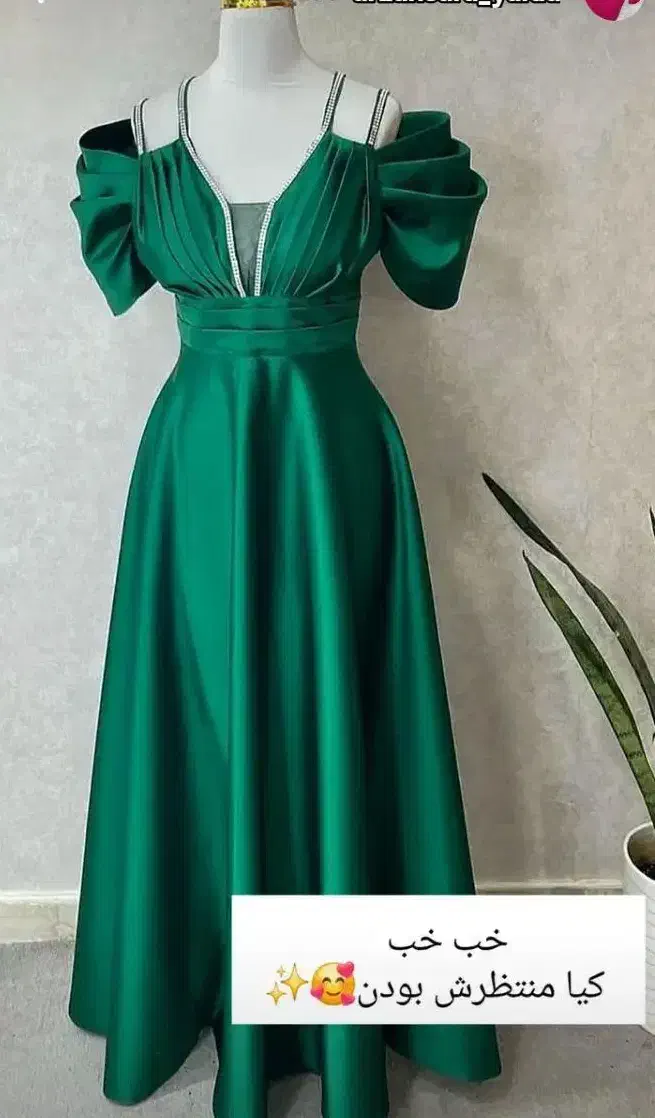 انواع لباس مجلسی زنانه بلند ۱۶۸۰|لباس|نیشابور, شهید جعفری|دیوار