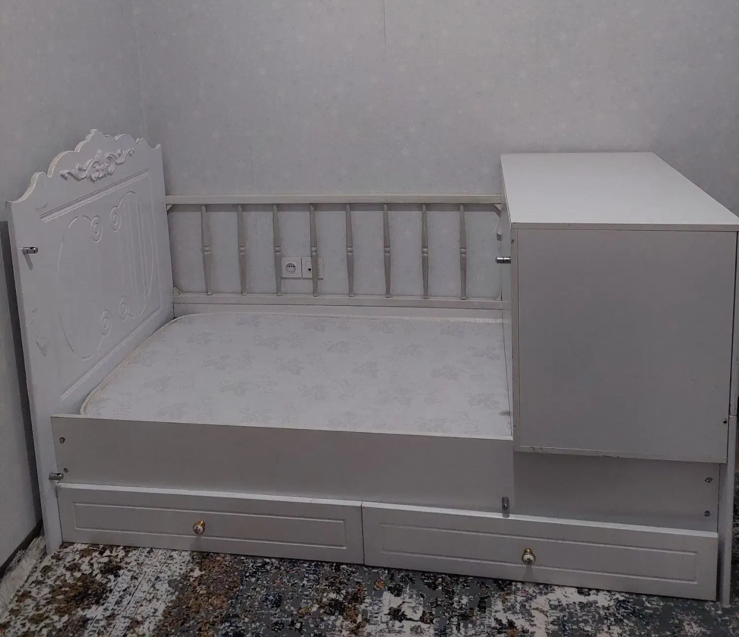 تخت کودک و نوجوان|تخت و صندلی بچه|نسیم‌شهر, |دیوار