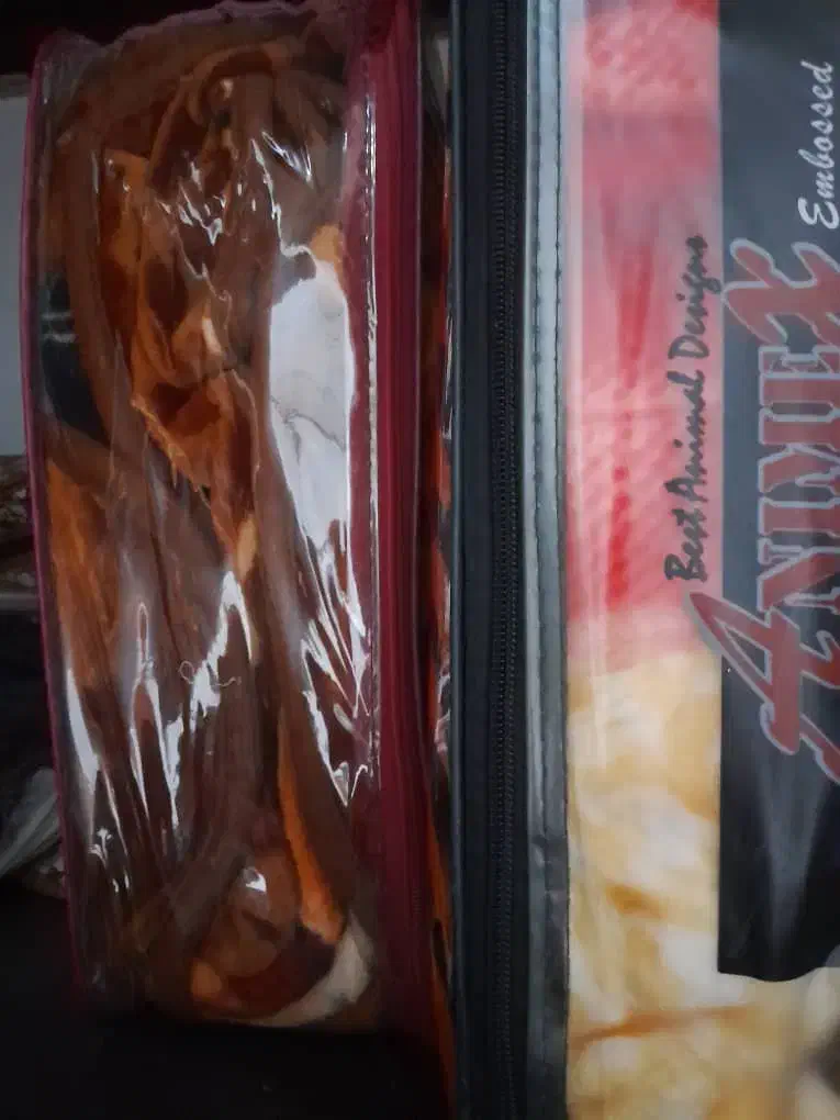 چهار میلیون تومان واجب تااخرامشب بافروش پتووموتکا|رختخواب، بالش، پتو|شیرگاه, |دیوار