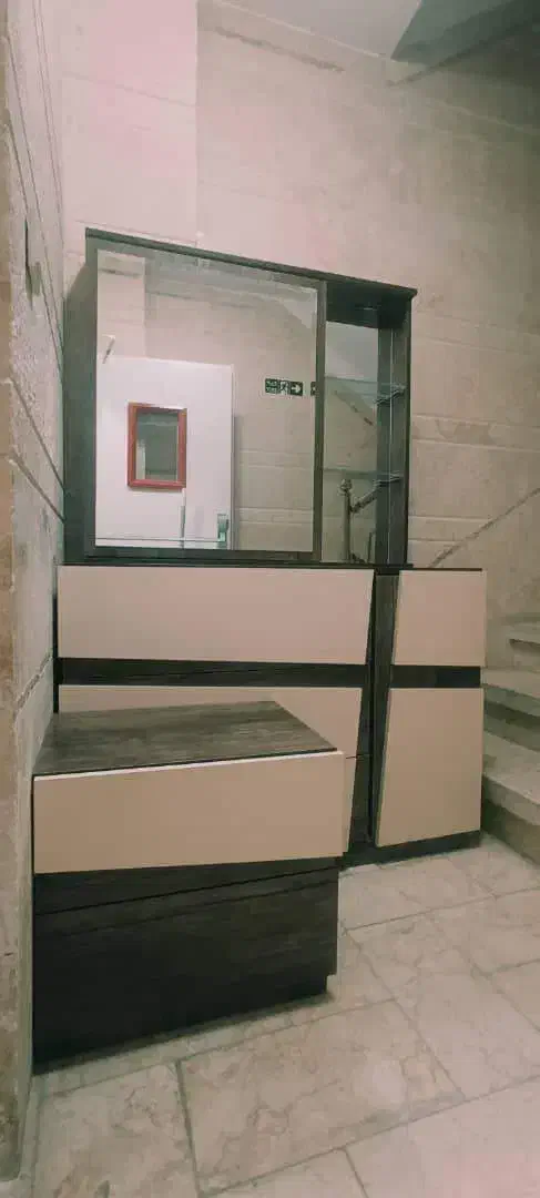 میز آرایش و پاتختی|تخت و سرویس خواب|تهران, ازگل|دیوار