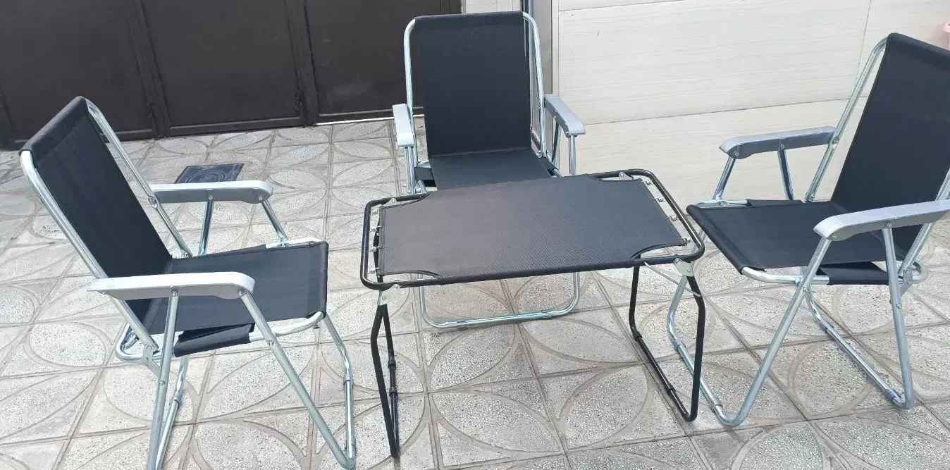 صندلی مشکی ویژه کادوی روز مادر|میز و صندلی غذاخوری|سبزوار, زینبیه|دیوار