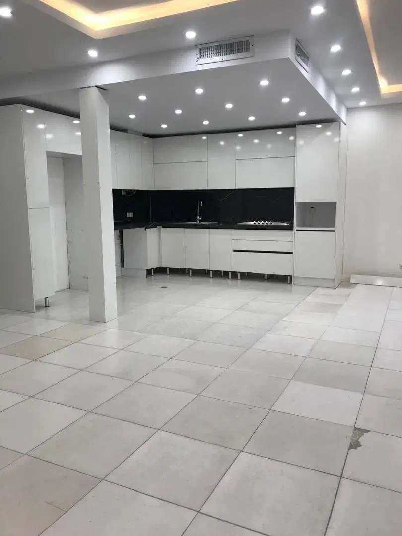 اجاره واحد ۱۴۵ متری خیابان ایران