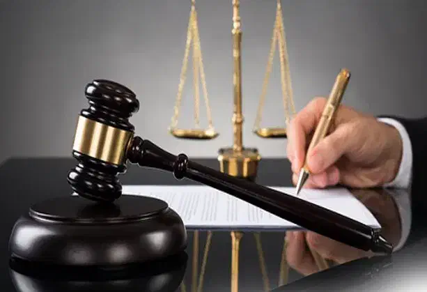 وکیل پایه یک دادگستری و مشاور حقوقی|خدمات مالی، حسابداری، بیمه|شاهینشهر, عطار|دیوار