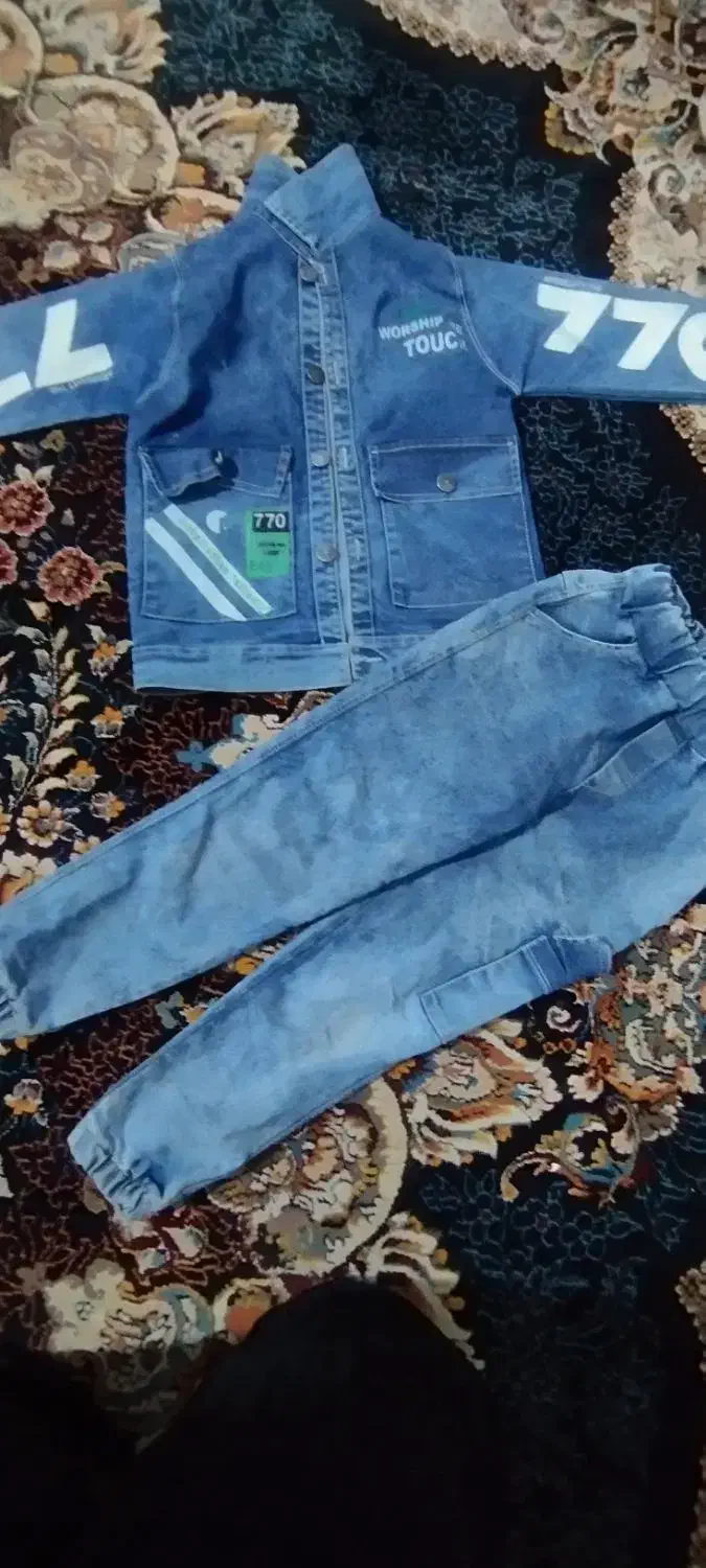 لباس|کفش و لباس بچه|بروجرد, |دیوار